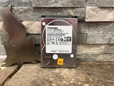 25) Pevný disk 2,5" Toshiba 500GB / 5400rpm, 8MB cache