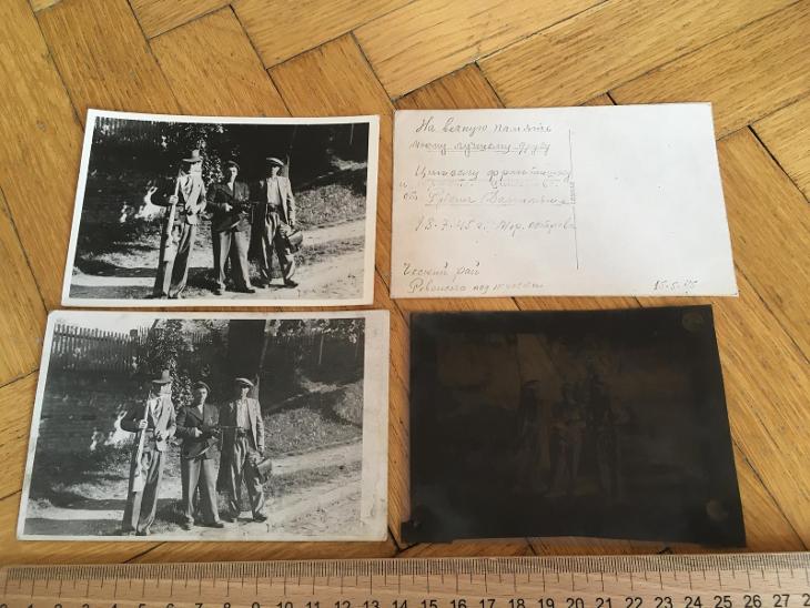 Fotografie, pohlednice armáda 2.sv. válka / partizáni, samopal - Sběratelství