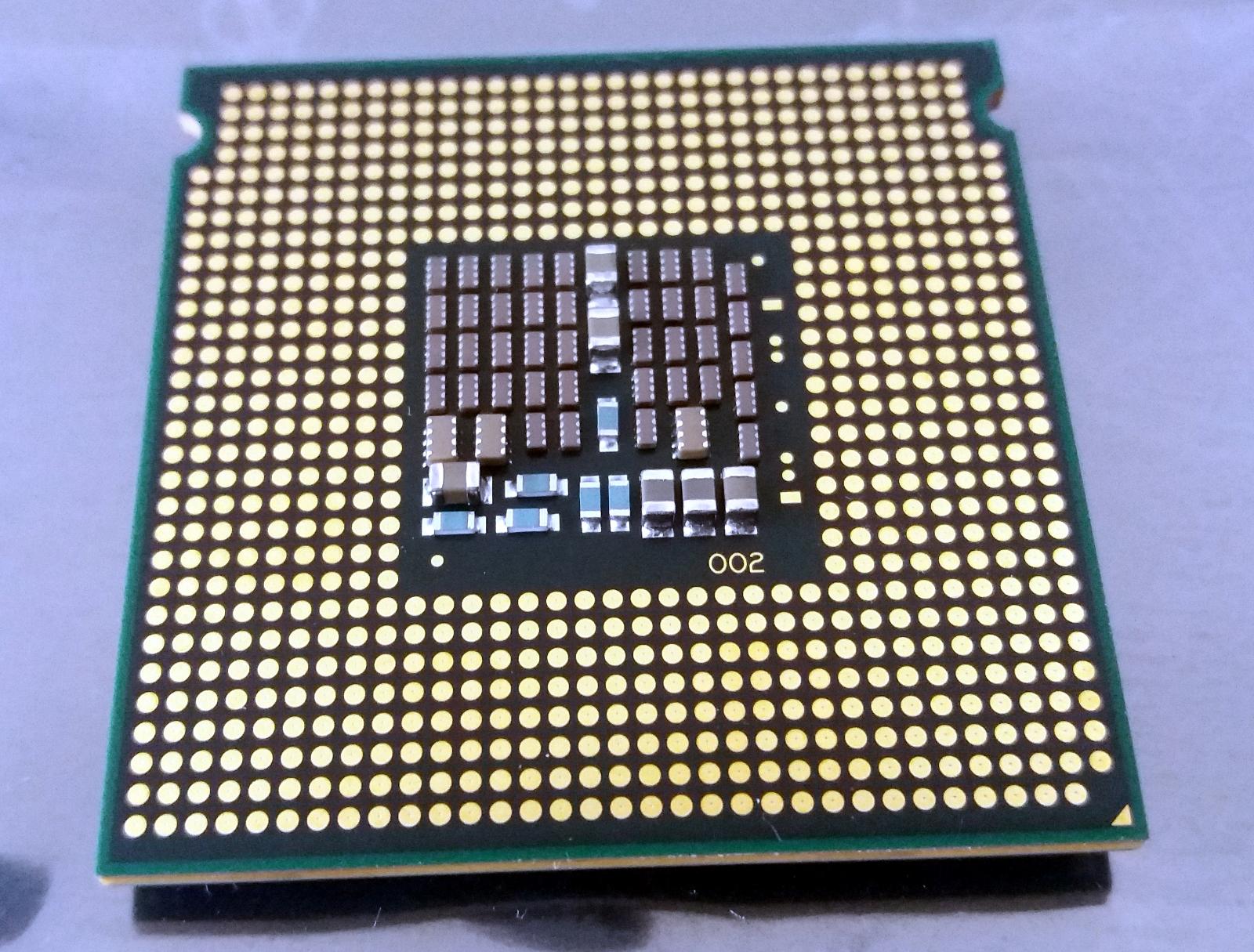 Intel XEON E5345 2,33Ghz,8Mb,1333Fsb, patice LGA 771/PLGA - Počítače a hry