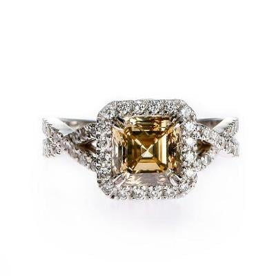 Prsten z 18kt. bílého zlata s diamanty 2.66ct. (hlavní diamant 2.01ct)