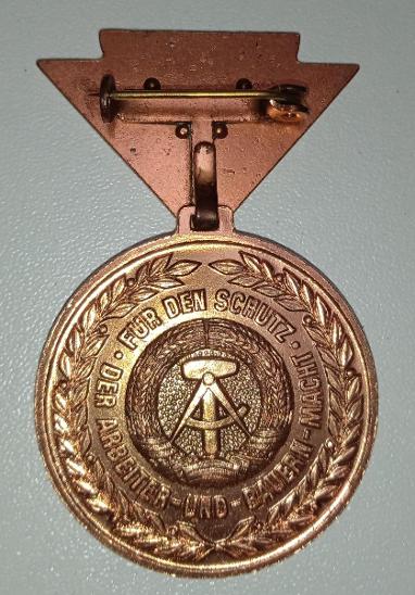 Medaile NDR. Odznak záložníka Národní lidové armády NDR