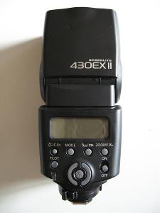 Blesk: Canon SpeedLite 430EX II