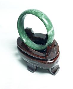 Šperk z jadeitu na ruku vnitřní průměr 6 cm exotika