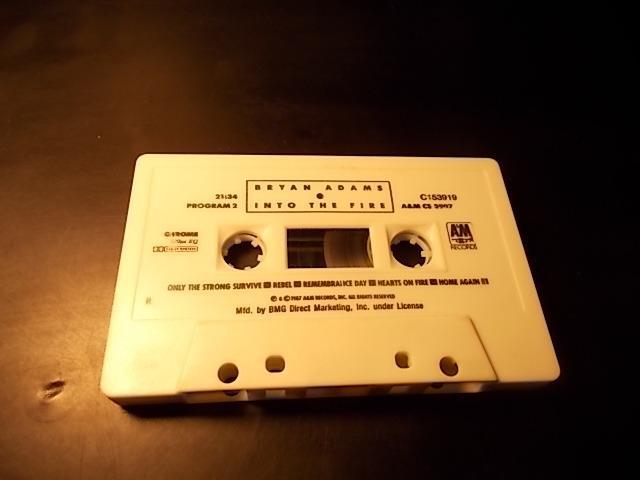 Bryan Adams ........... IMPORT USA ! / MC originál kaseta