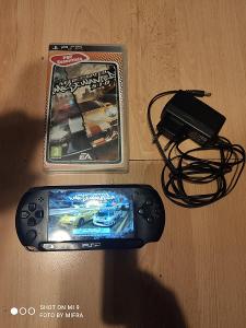 PSP E1004, hra NFS Most Wanted 