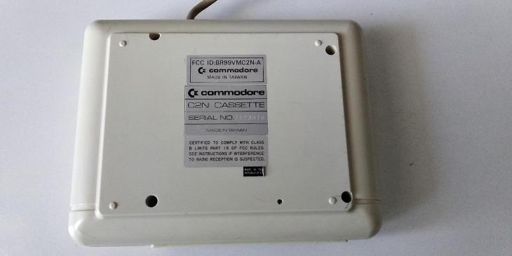 COMMODORE 1530 DATASSETTE C2N - kazetový přehrávač /kazeťák /C64, C128 - Počítače a hry