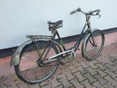 dámské jízdní kolo historické předválečné bicykl sedlo zachovalé Eska
