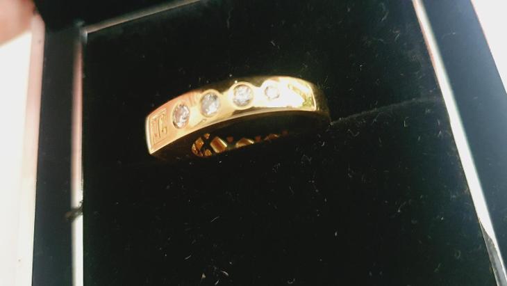 Briliantový prsten v 18 K zlatě 750 - TOP. - Starožitné šperky