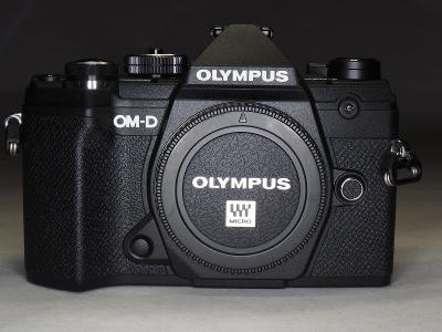 Kompaktní fotoaparát OLYMPUS E-M5 Mark III V ZÁRUCE!