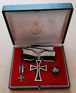 Řád německých rytířů, náhrdelní kříž familiáře, etue, miniatura, knofl