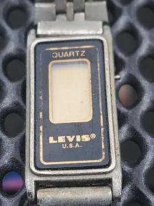Starozitne hodinky Quartz Levis