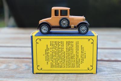 MATCHBOX - models of yesteryear - THE BULLNOSE MORRIS COWLEY OF 1926