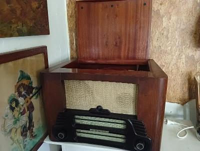 Starožitné rádio Tesla vč. gramofonu (plně funkční) 