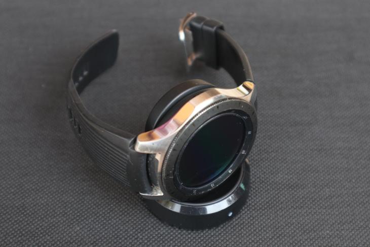 Samsung Galaxy Watch 46mm - Mobily a chytrá elektronika