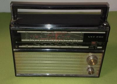 Staré rádio VEF 206