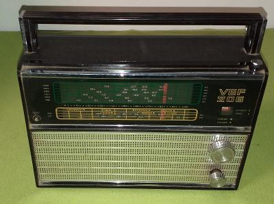 Staré rádio VEF 206