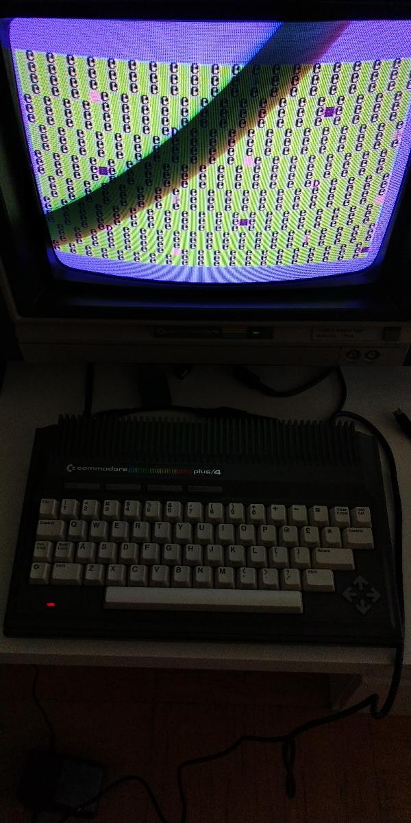 Commodore Plus/4 základní deska - Počítače a hry
