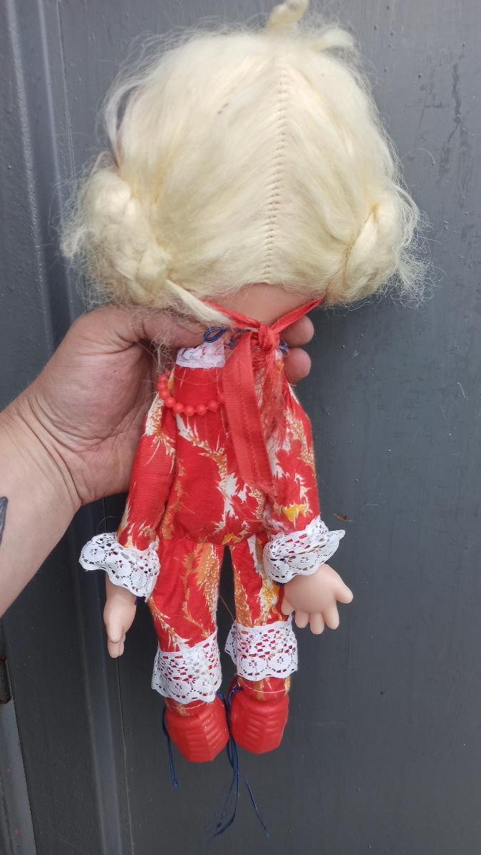 retro panenka hračka  - Starožitnosti a umění