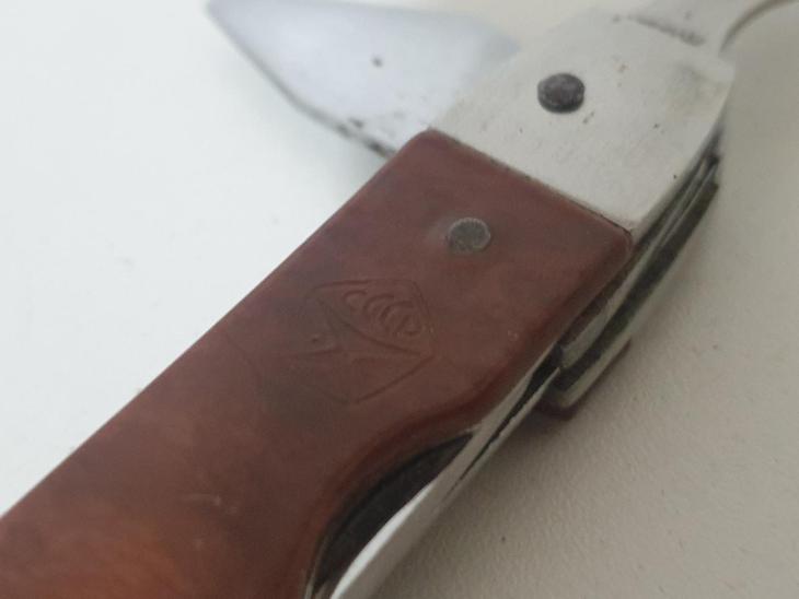 Starý kapesní nůž - CCCP s pouzdrem  - Sport a turistika
