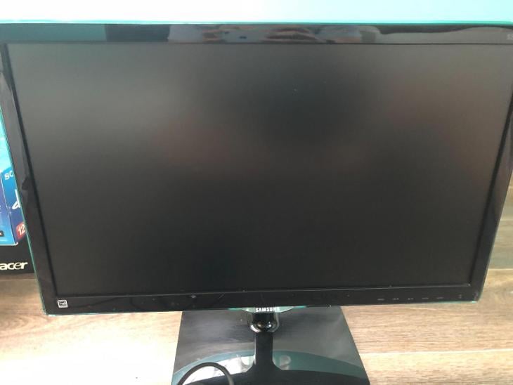 LCD monitor Samsung S22D390H - Příslušenství k PC