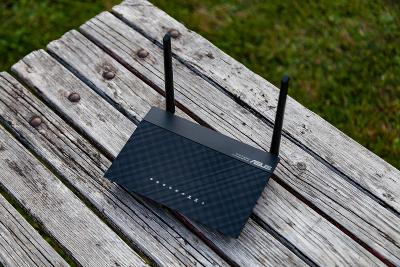 ASUS AC750 WiFi router