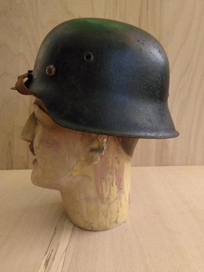 Německá helma - Vojenské sběratelské předměty