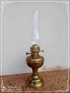Stará mosazná anglická petrolejová lampa 