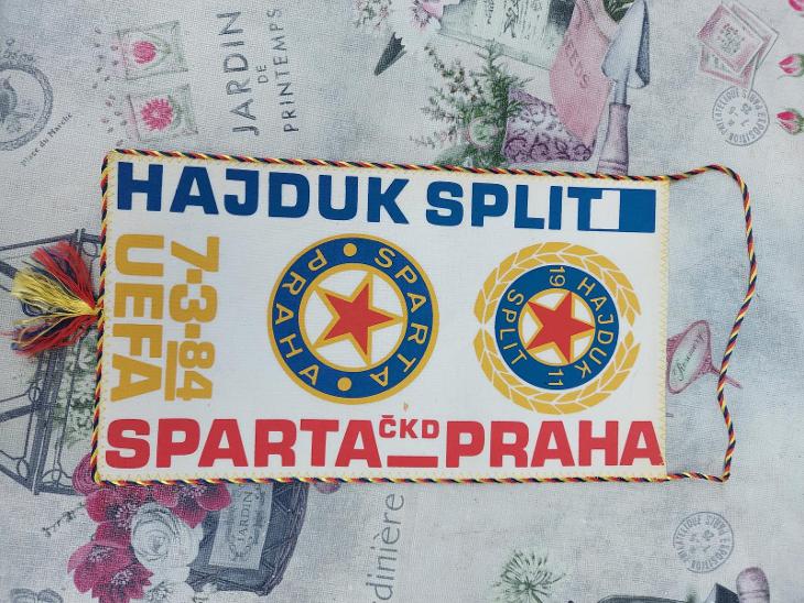 Vlajky Sparta Praha pohar UEFA ,PMEZ.. - Sběratelství
