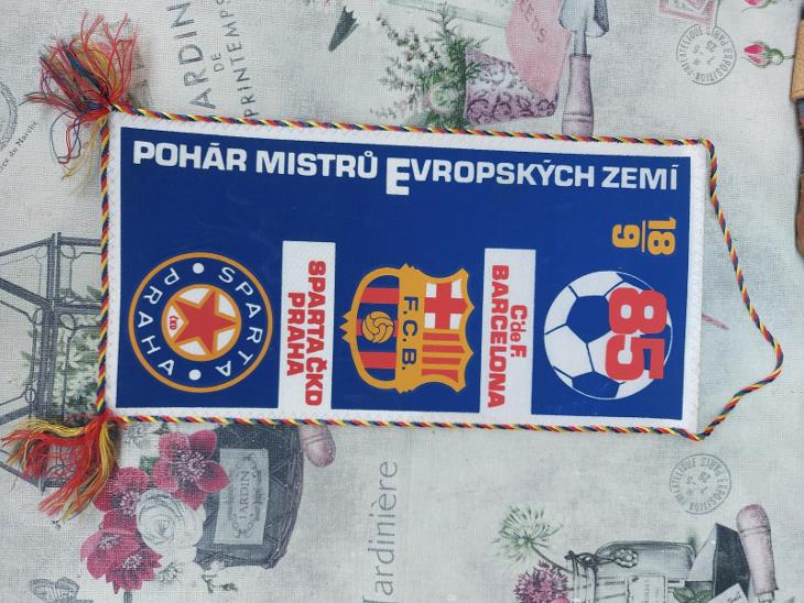 Vlajky Sparta Praha pohar UEFA ,PMEZ.. - Sběratelství