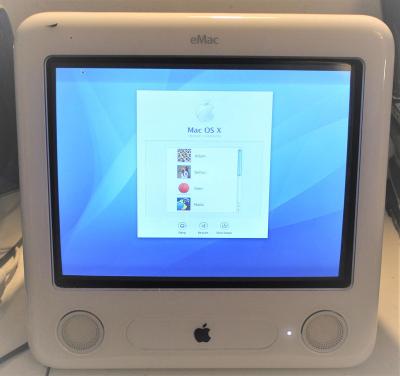 Apple eMac G4, model A1002