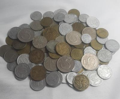 Hromádka tuzemských mincí od 1 Kč