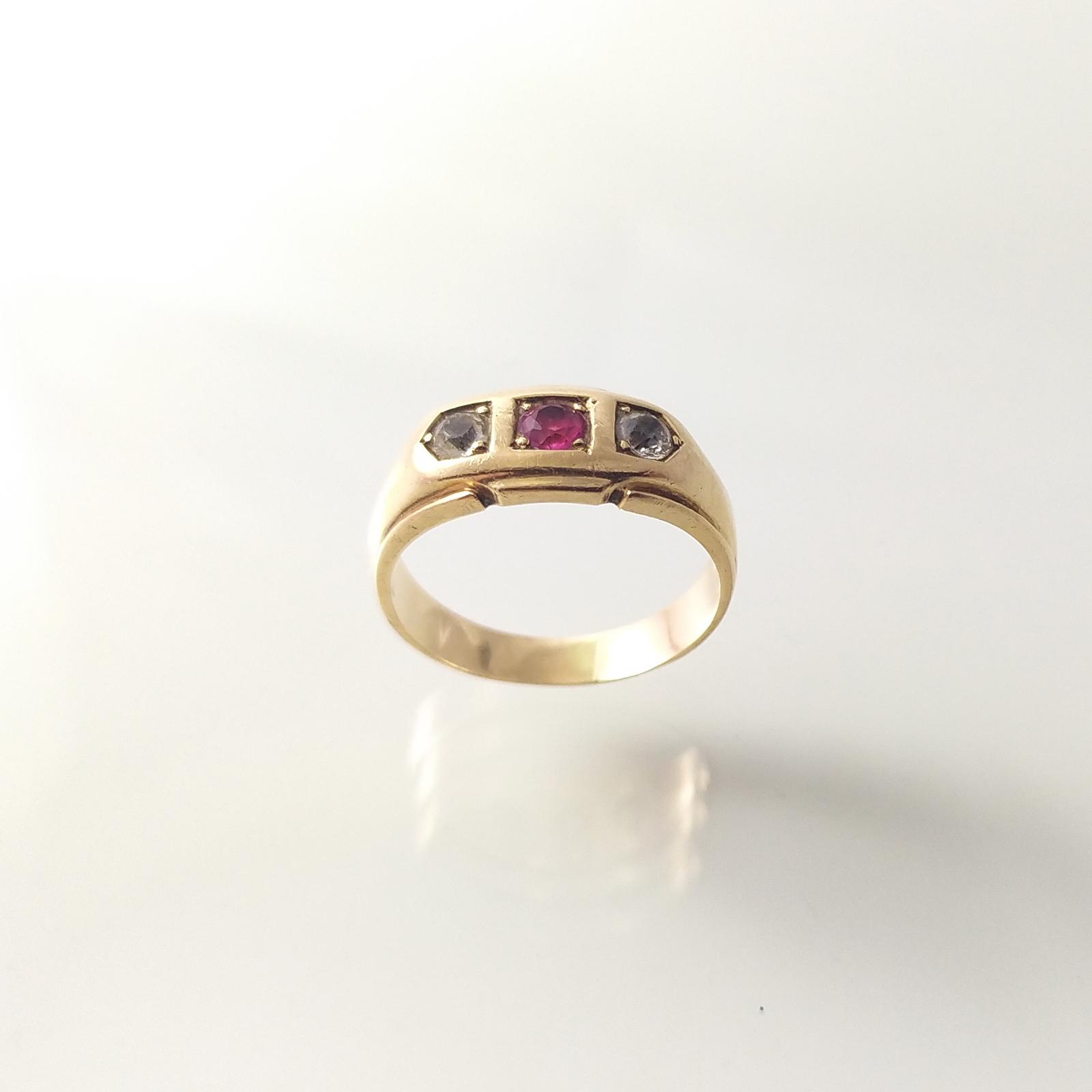 Prsten zlatý 5,28 g Au (585/1000) Ev. č. 271 - Šperky