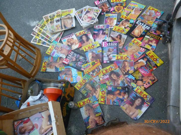 erotické časopisy,rozsáhlá sbírka,směska