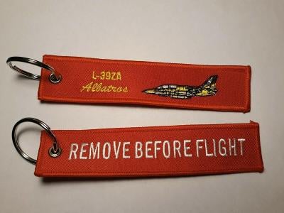 Kľúčenka REMOVE BEFORE FLIGHT L-39
