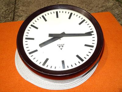 Pragotron - retro bakelitové nástěnné hodiny - průměr 32,5 cm od kačky