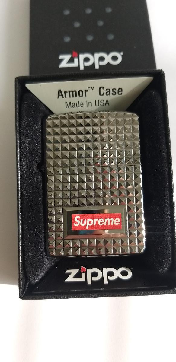 Zippo Supreme-Pancerak-Krasny sberatelsky Kousek-Nový,Nepouzity