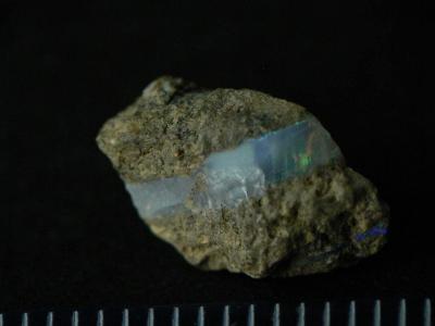 drahý opál.Slovensko(hl77)