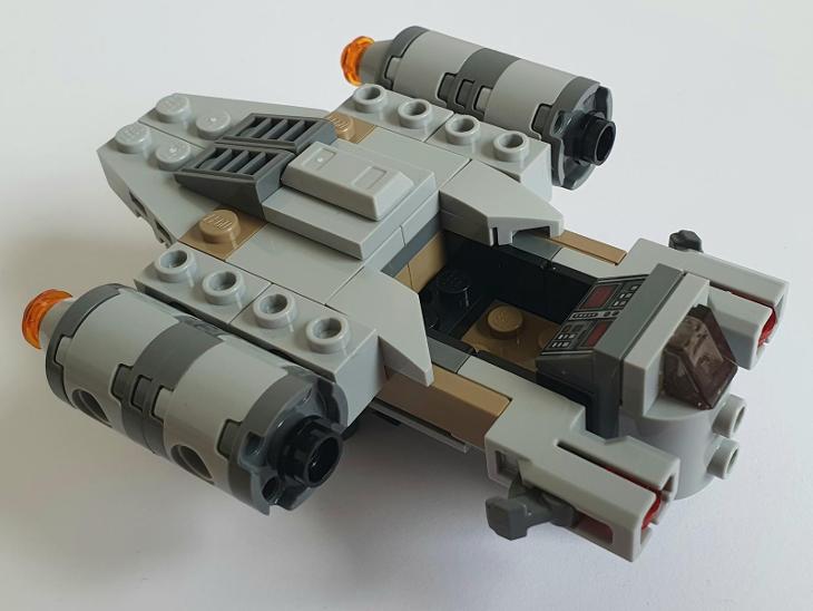LEGO STAR WARS – MANDALORIÁNSKÁ LOĎ - Hračky