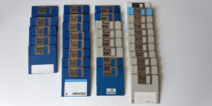 32x 3.5" 1DD, 2DD Fuji Film, Fujitsu diskety - Commodore AMIGA - Počítače a hry