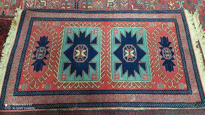 Perský vlněný koberec 163cm x 95cm 