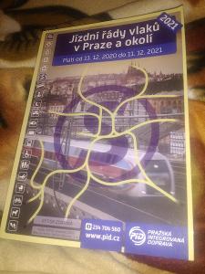 Jízdní řád vlaků v Praze a okolí 2021, PID, DPP, knižní A5