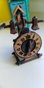 Kovové ořezávátko - staré hodiny, orloj