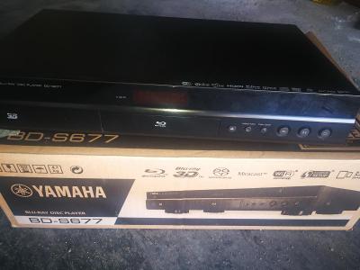 Yamaha BD-S677 na díly!