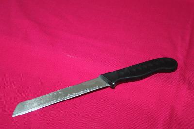 N9. Nůž GDR 27 cm