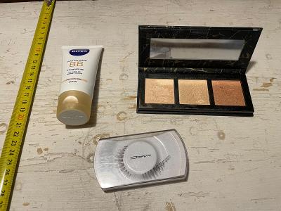 Kosmetika šminky - krém Nivea, řasy Mac, paletka 
