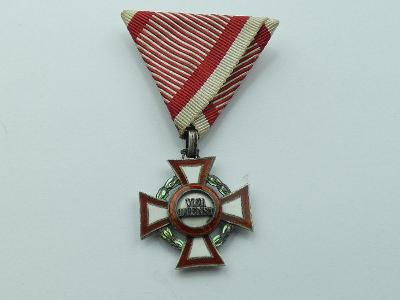 Vojenský záslužný kříž s válečnou dekorací 