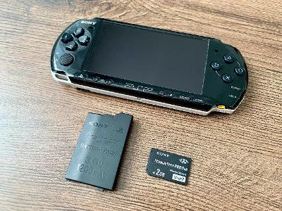 Sony PSP 3004, velmi zachovalý stav, plně funkční