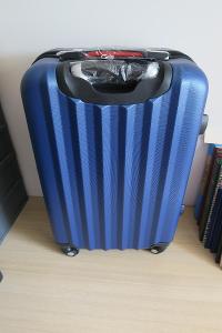 Cestovní kufr nový MONZANA se zabudovaným zámkem s kolečky 55 x 36 cm