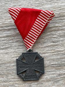 RU-Medaile,vyznamenání,Karlův kříž