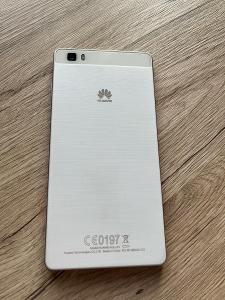 Huawei P8 Lite bílý